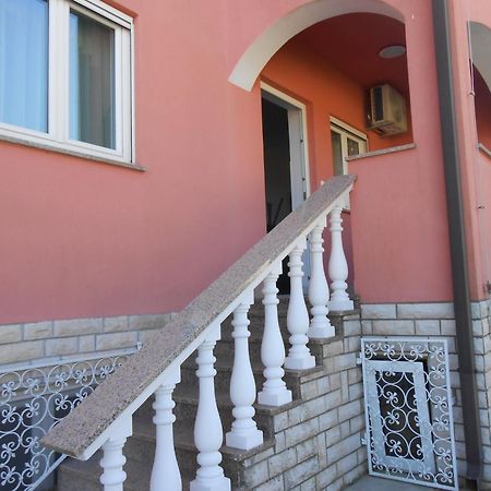 Apartments And Rooms Villa Chiara Крница Екстериор снимка