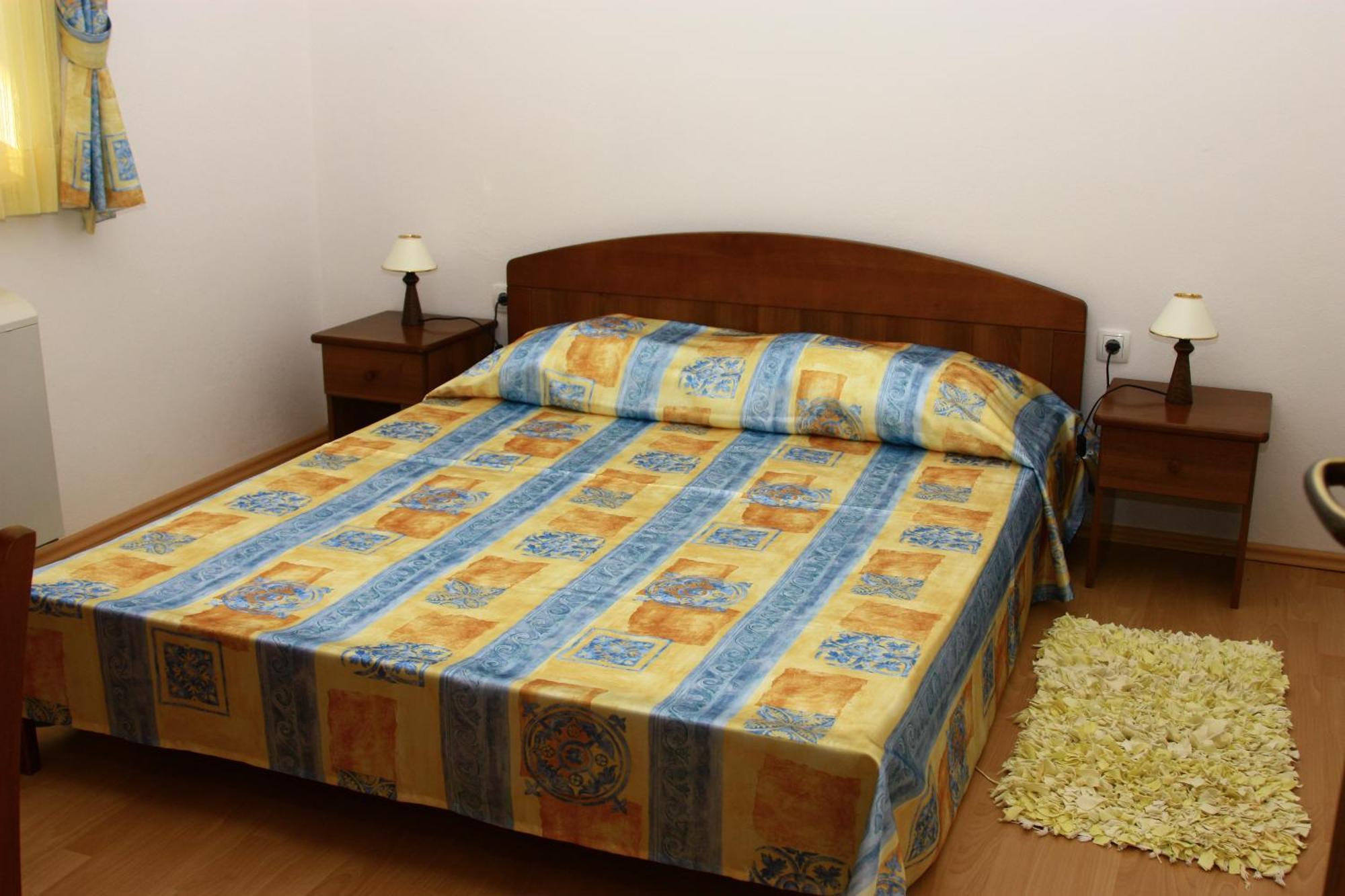 Apartments And Rooms Villa Chiara Крница Екстериор снимка