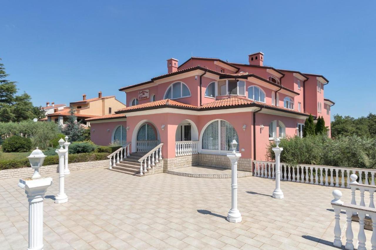Apartments And Rooms Villa Chiara Крница Екстериор снимка