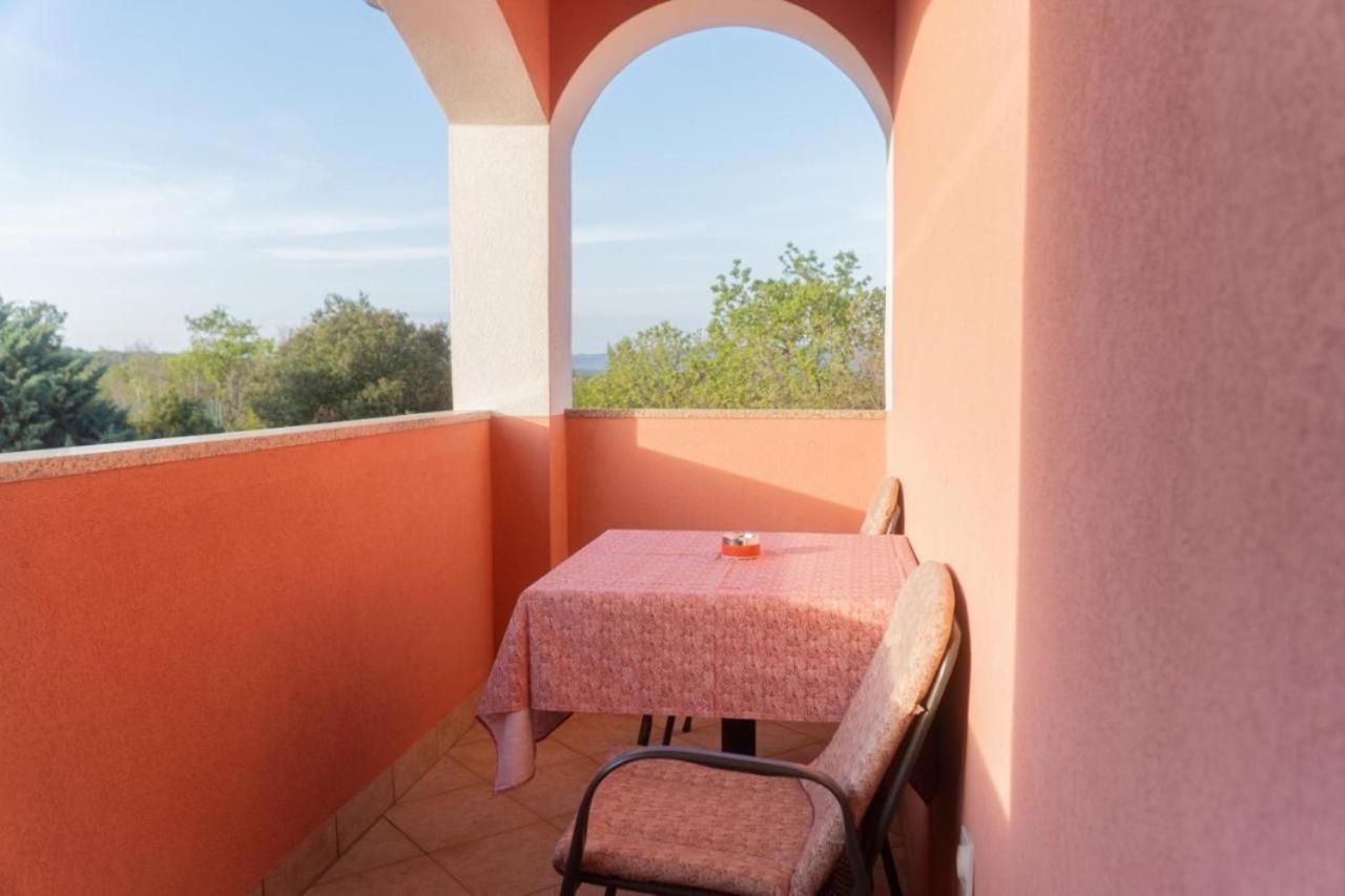 Apartments And Rooms Villa Chiara Крница Екстериор снимка