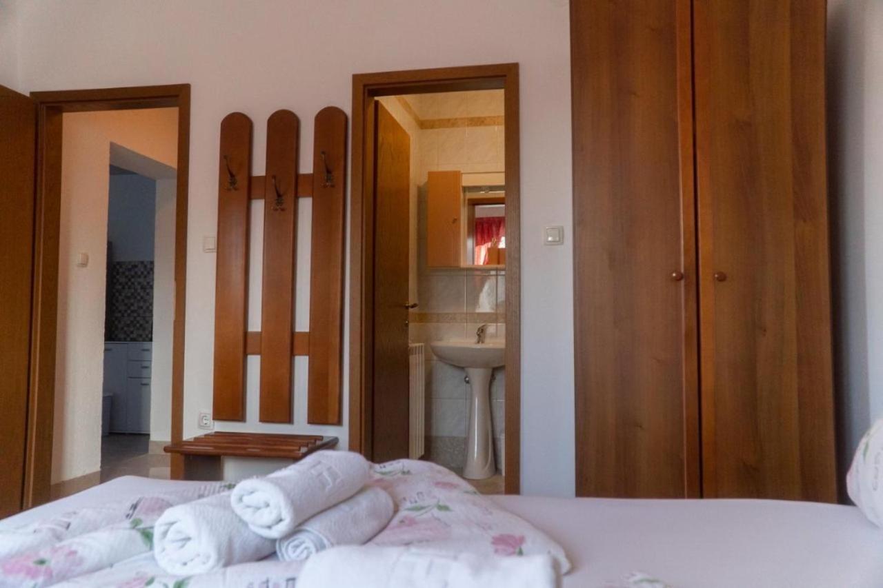 Apartments And Rooms Villa Chiara Крница Екстериор снимка