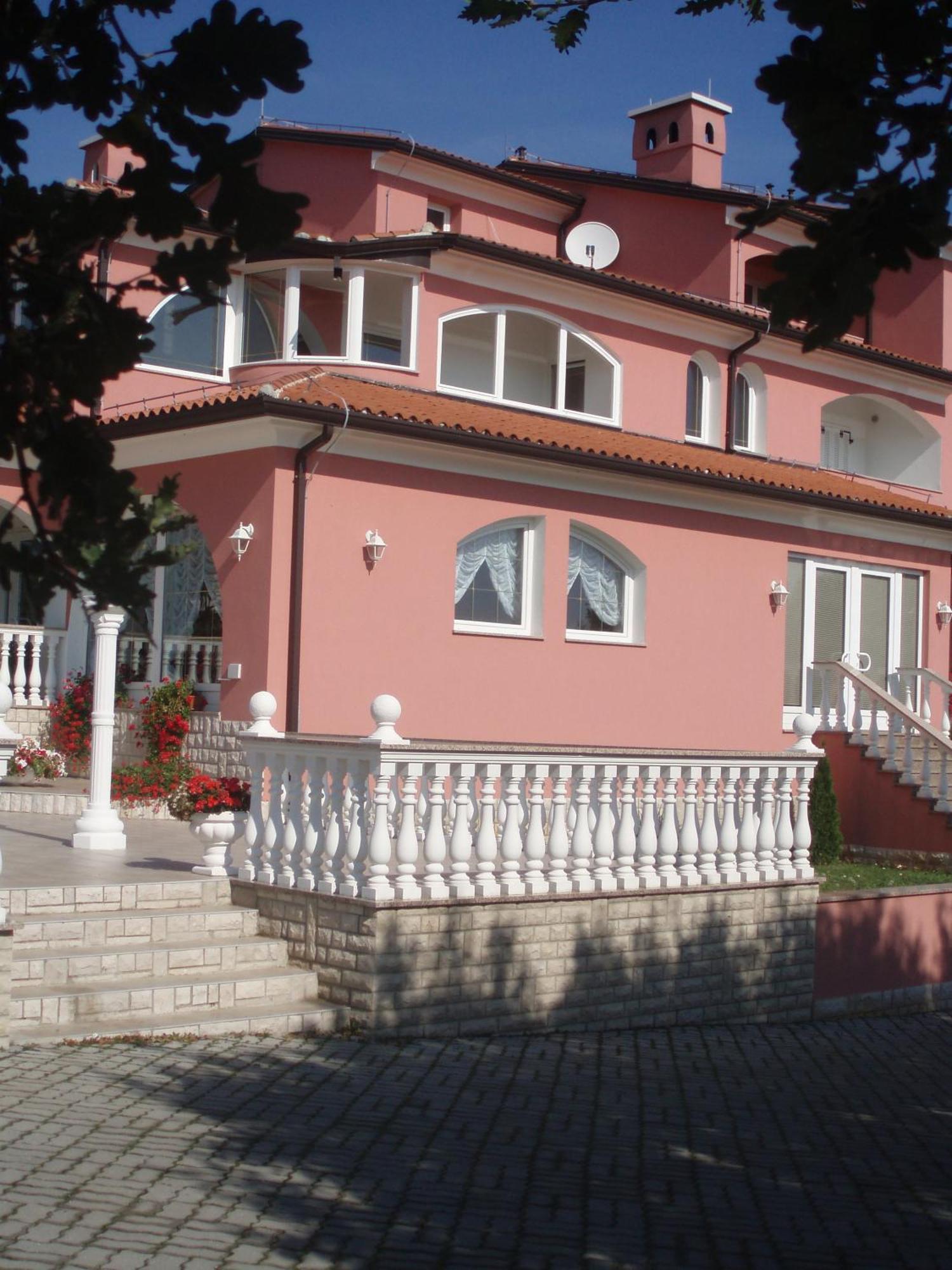 Apartments And Rooms Villa Chiara Крница Екстериор снимка