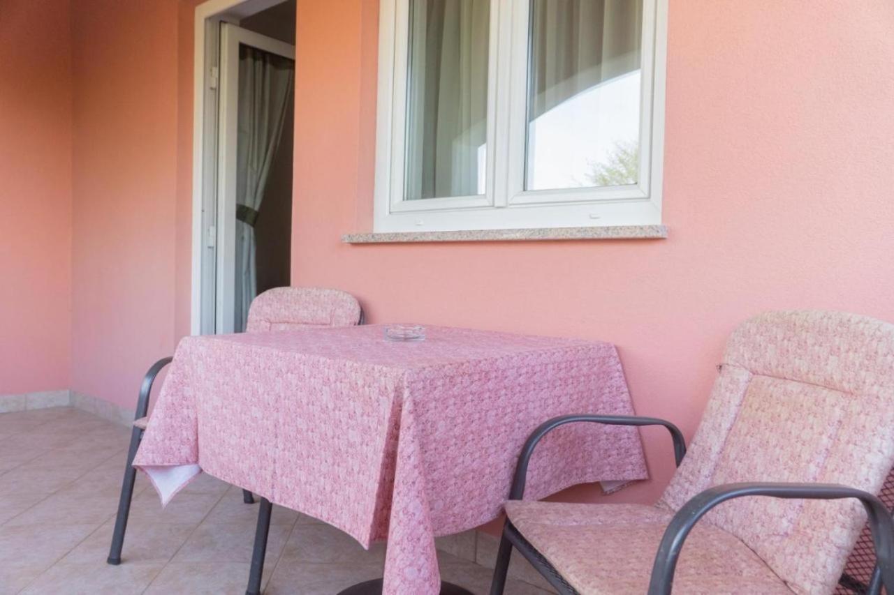 Apartments And Rooms Villa Chiara Крница Екстериор снимка