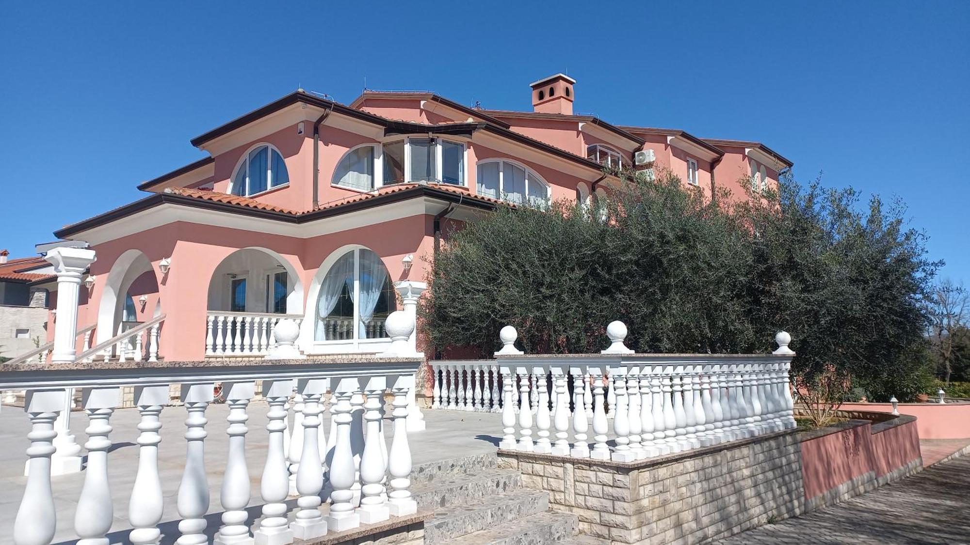 Apartments And Rooms Villa Chiara Крница Екстериор снимка