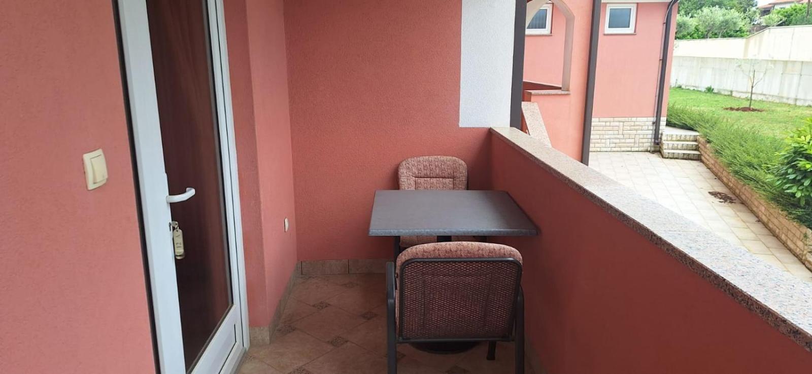Apartments And Rooms Villa Chiara Крница Екстериор снимка